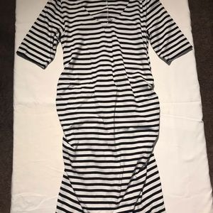 Women’s Old Navy maternity bodycon dress